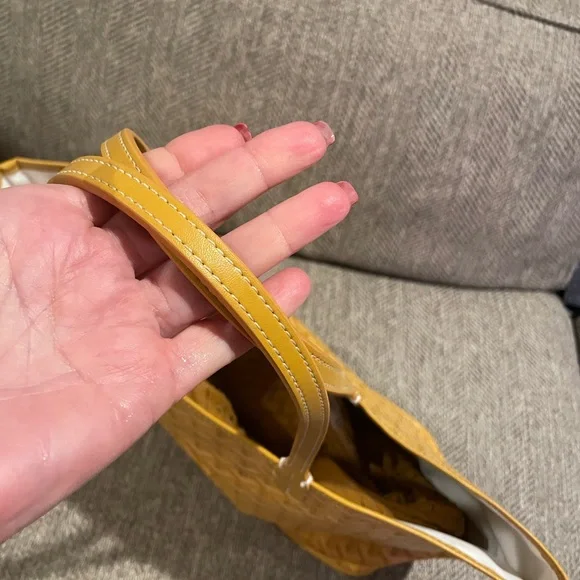 Yellow Tote Bag - Picture 3 of 9